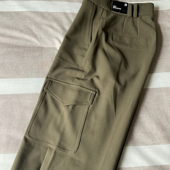 NWT Express Ankle Super High Rise Pants Pleated Women’s Cargo Sz 2R - Picture 6 of 8